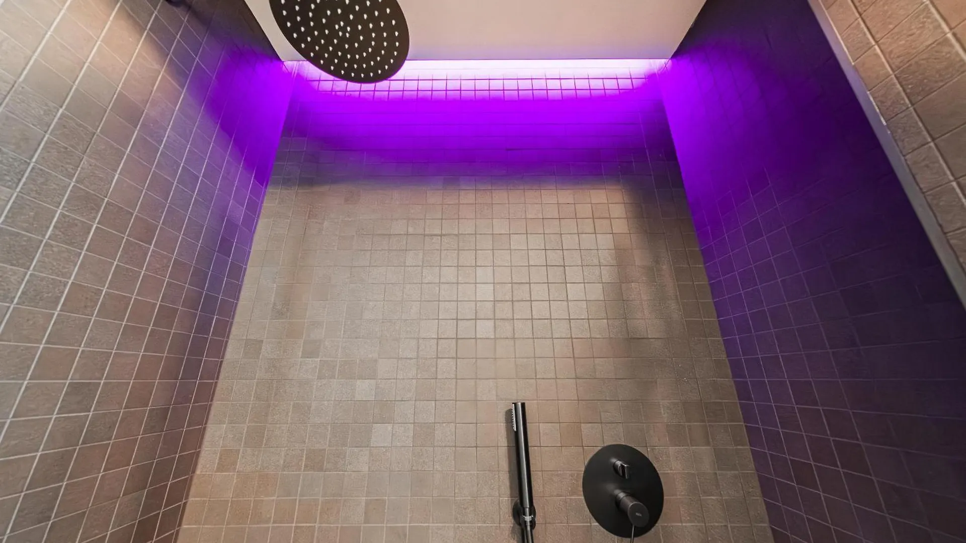 Macan Suite Rooms بولونيا بيت ضيافة